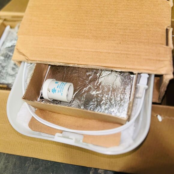 LIFTMASTER ELITE SERIES 8500 DC BATTERY BACK-UP WALL MOUNT GARAGE DOOR OPENER - Picture 4 of 4